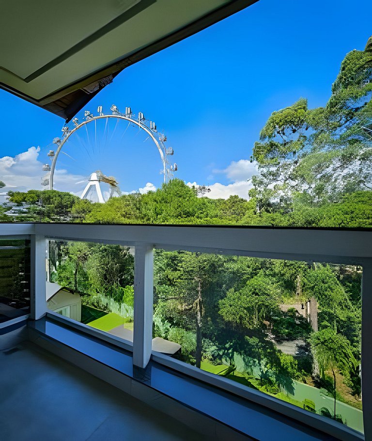 Linda vista para Roda Gigante | By @stayo.gramado